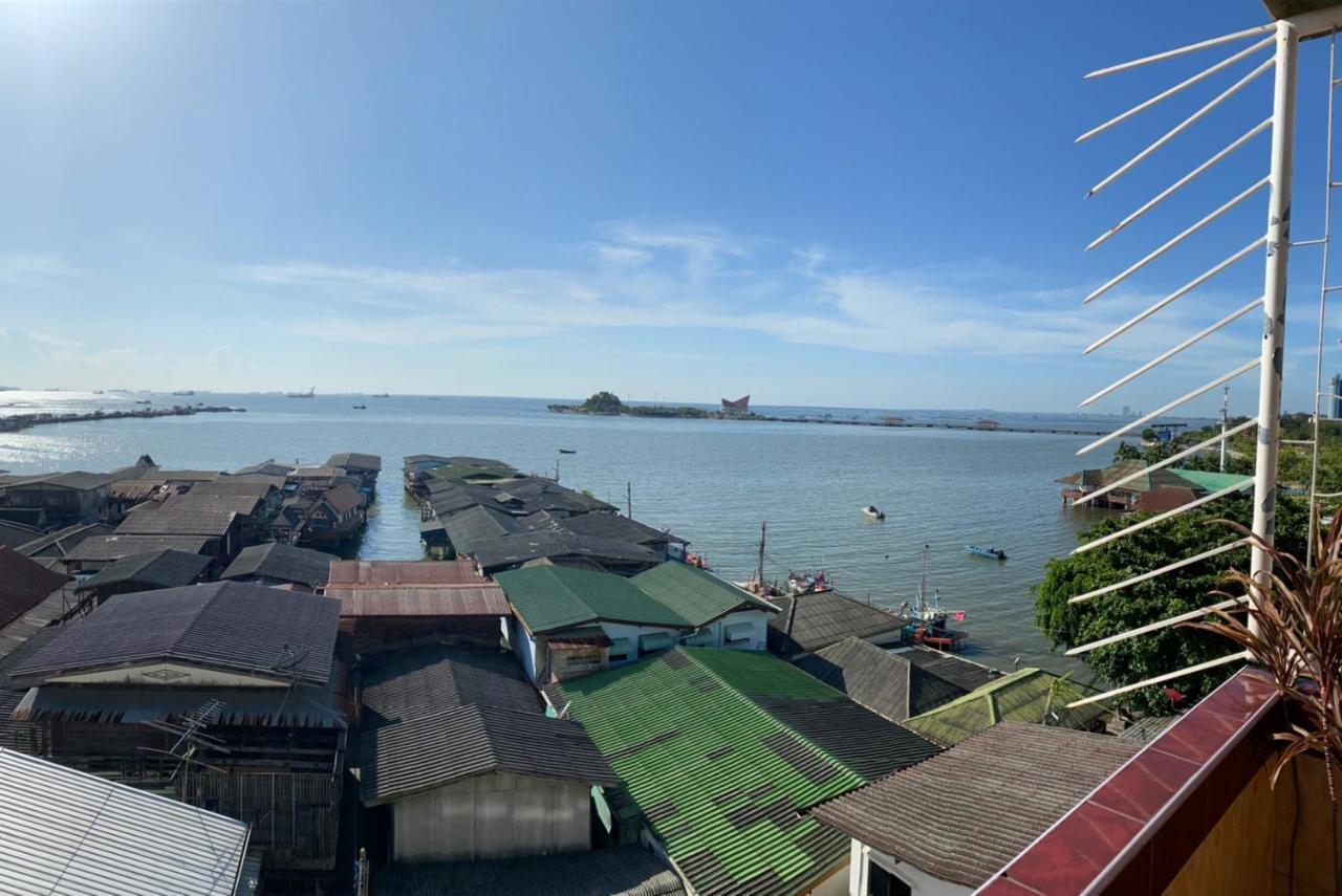 Seaview Sriracha Hotel Сі-Рача Екстер'єр фото